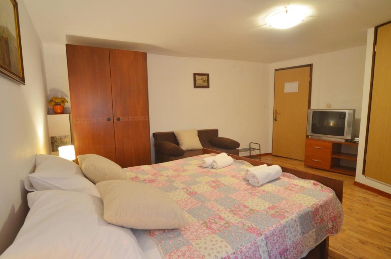 Andronella Studios Rovinj Buitenkant foto